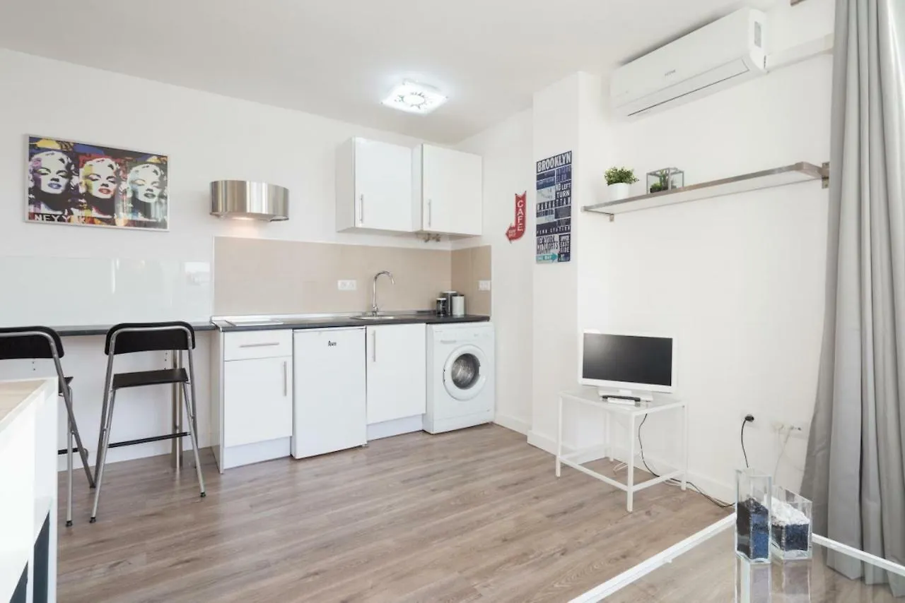 Candado Beach Studios Malaga 0*,  Hiszpania